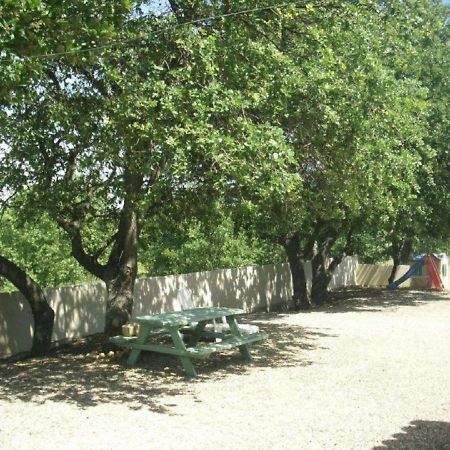 Les Chenes De Da-Li Bed and Breakfast Lezignan-la-Cebe Exterior foto